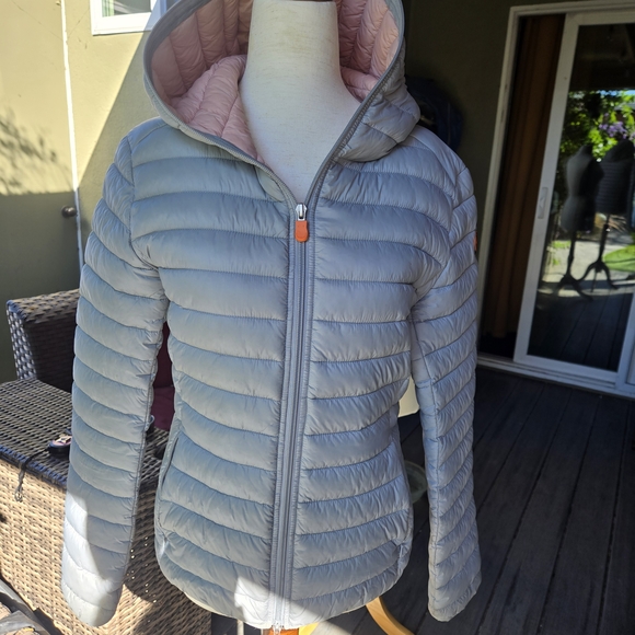 Save The Duck Ultra Light Hooded Puffer Jacket – Gray/Pink (XS) - Picture 1 of 12